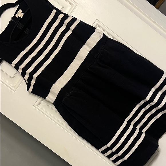 J. Crew Dresses & Skirts - J. Crew black, and white striped cotton dress.